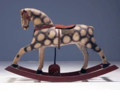 Cheval à bascule ancien, années 1940, Tchécoslovaquie