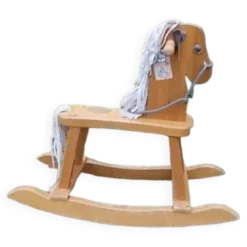 Cheval à bascule en bois