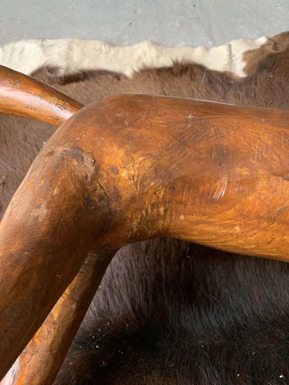 Cheval à bascule en bois