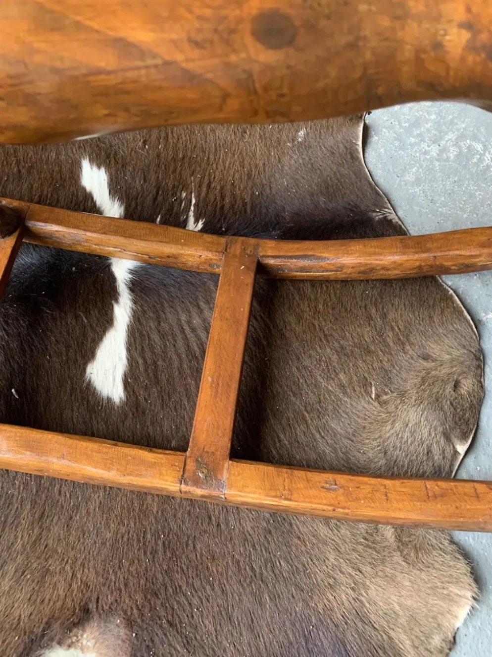 Cheval à bascule en bois