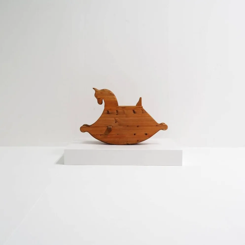 Cheval à bascule en pin massif des années 1970, jouet pour enfant