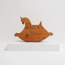 Cheval à bascule en pin massif des années 1970, jouet pour enfant