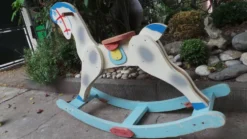 Cheval à bascule vintage