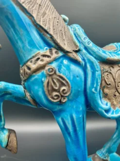Cheval en céramique émaillée craquelée vintage