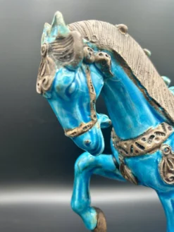 Cheval en céramique émaillée craquelée vintage