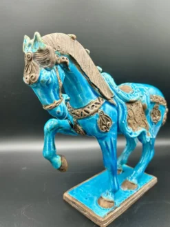 Cheval en céramique émaillée craquelée vintage