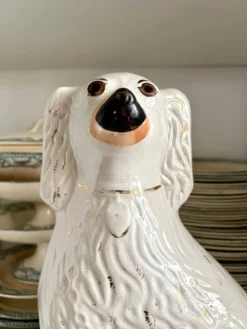 Chien, Cavalier King Charles en faïence Staffordshire n°9, vers 1860