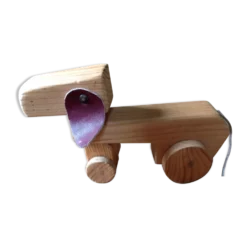 Chien en bois
