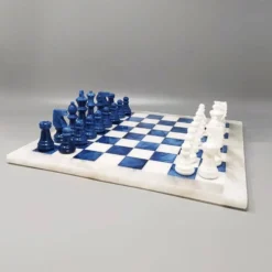 Échiquier en albâtre Volterra italien vintage des années 1970 - bleu cobalt et blanc