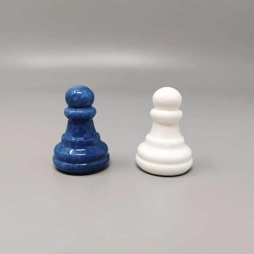 Échiquier en albâtre Volterra italien vintage des années 1970 - bleu cobalt et blanc
