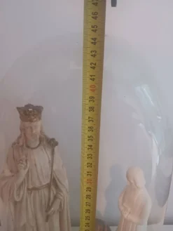 cloche en verre avec statues religieuses anciennes – Christ Roi Pier