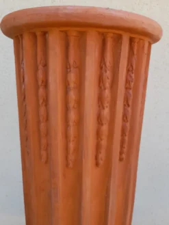 Colonne antique cannelée piedestal en terre cuite
