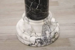 Colonne antique en marbre noir et blanc, Italie fin du 19ème siècle