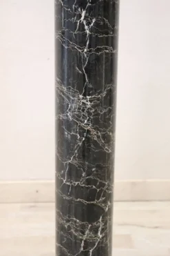 Colonne antique en marbre noir et blanc, Italie fin du 19ème siècle