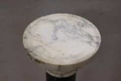 Colonne antique en marbre noir et blanc, Italie fin du 19ème siècle