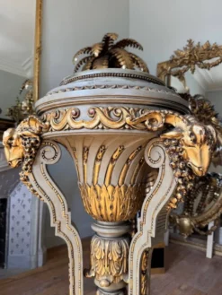 Colonne “aux boucs” de style Louis XVI d’époque Napoléon III
