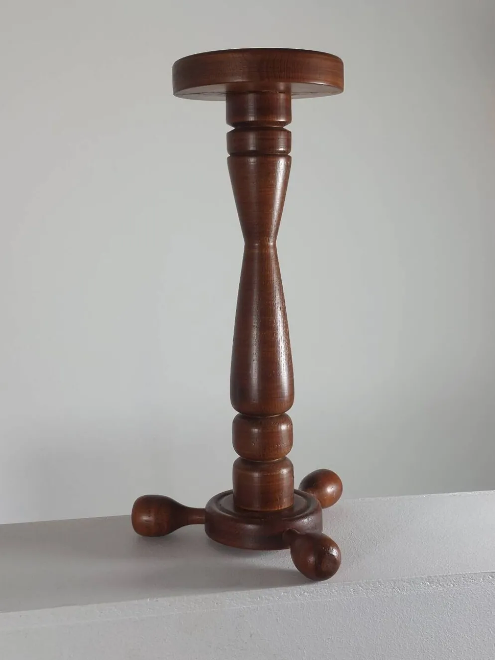 Colonne de support à fleurs vintage en bois tourné