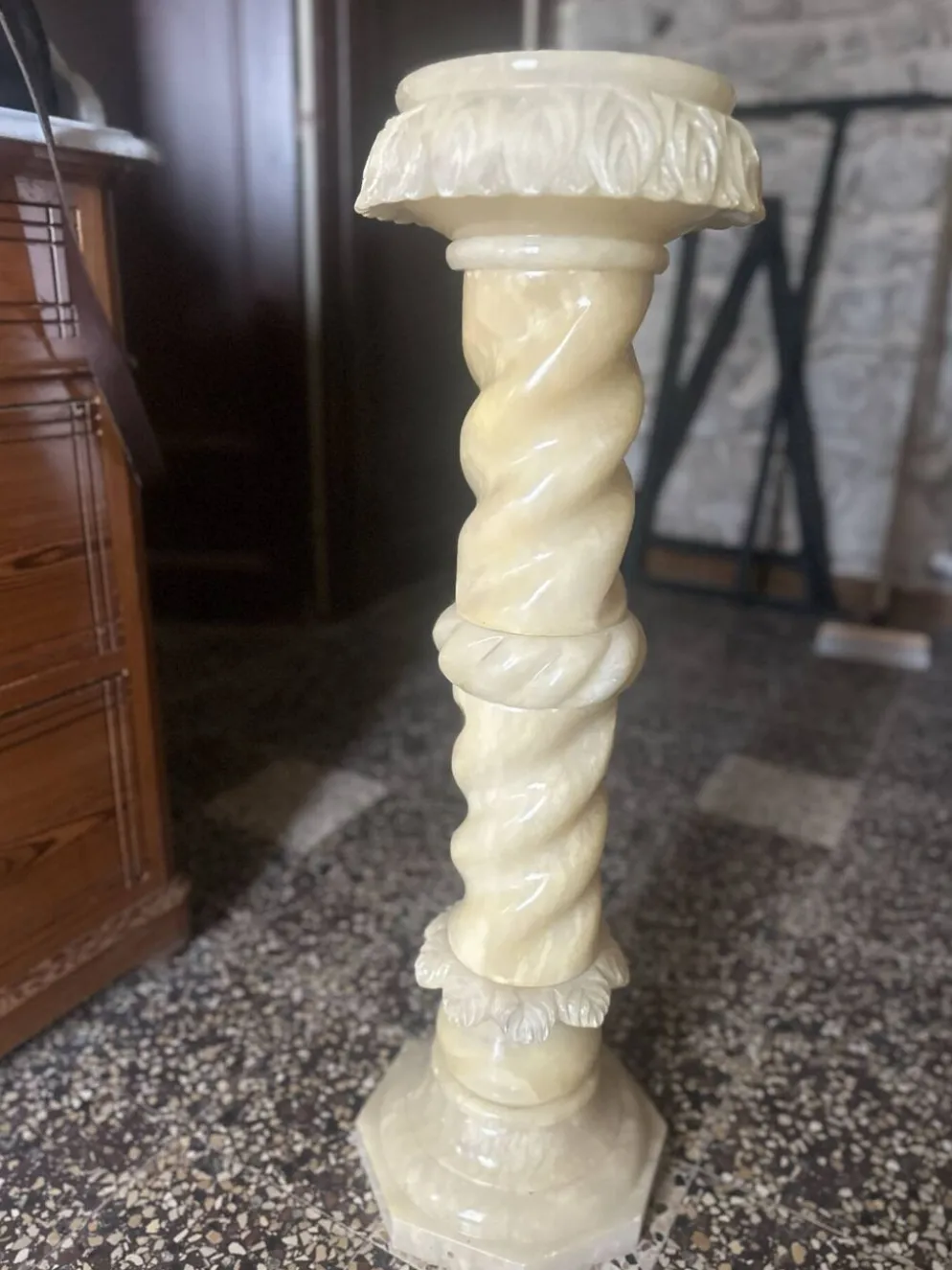 Colonne en albâtre