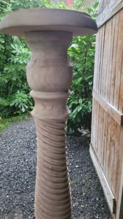 Colonne en bois