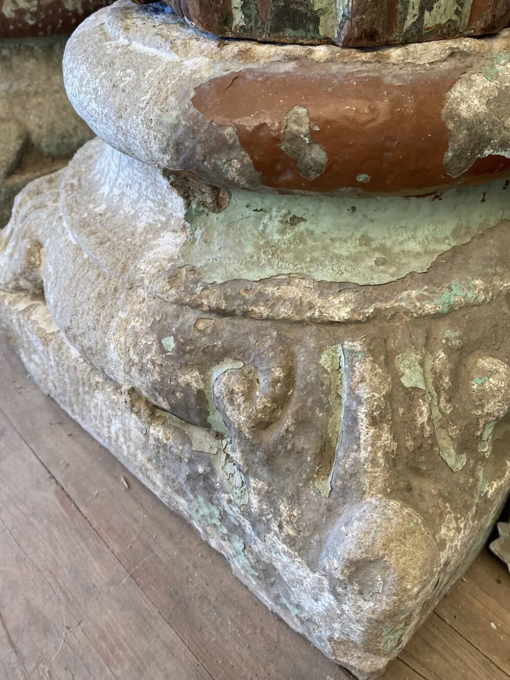 Colonne en bois