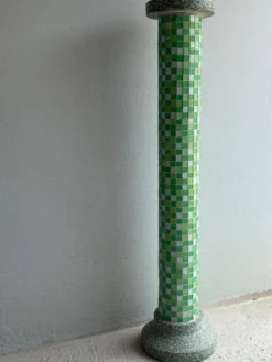 Colonne en mosaïque et terrazza