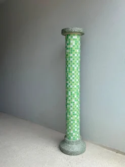 Colonne en mosaïque et terrazza