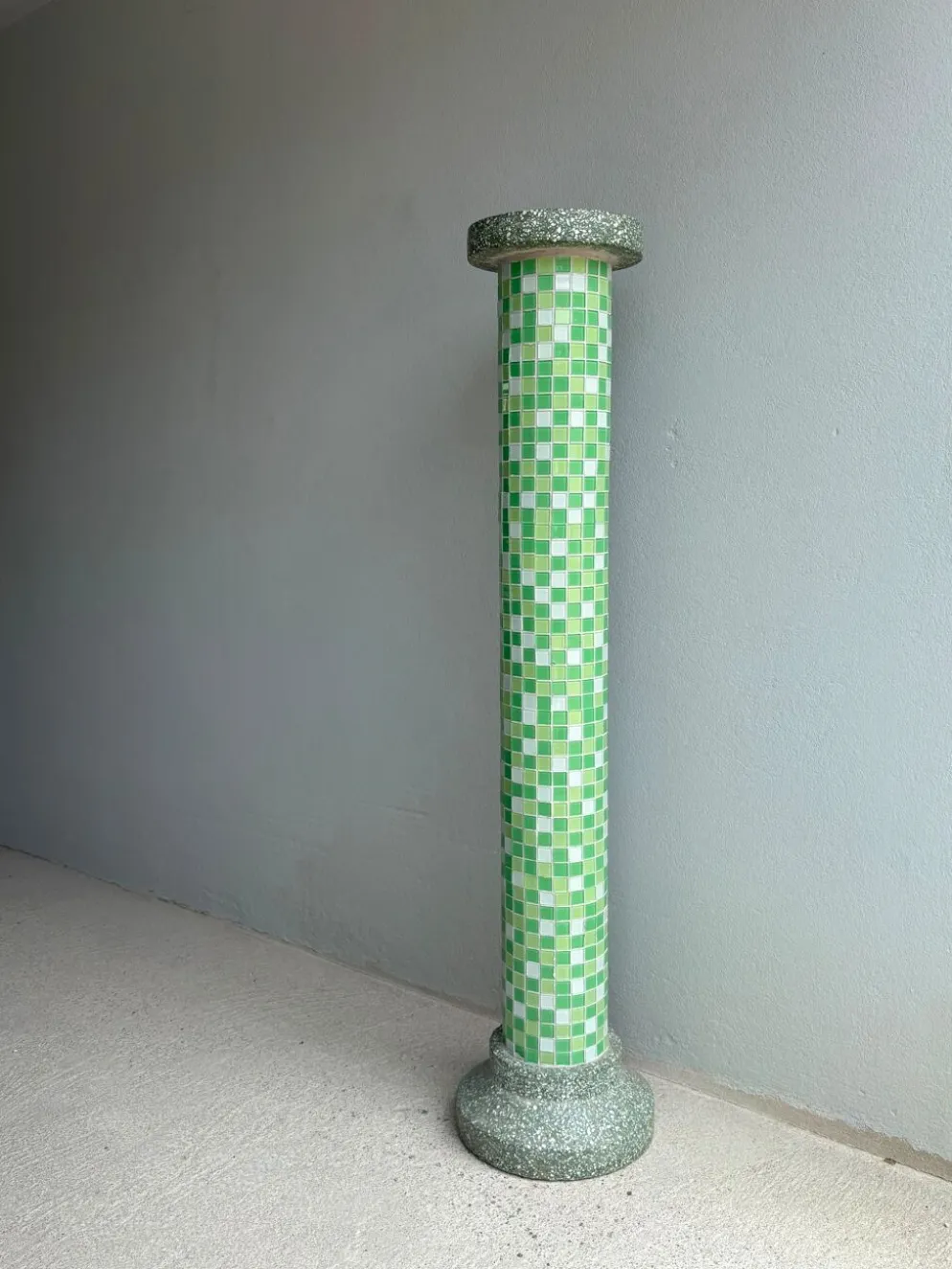 Colonne en mosaïque et terrazza