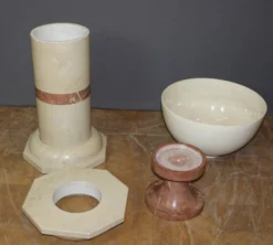 Colonne et sa vasque en marbre et céramique vers 1980