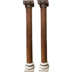 Colonnes corinthiennes en bois de style italien du 19e siècle sur socles en grès, ensemble de 2.