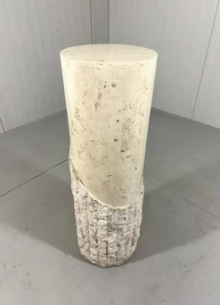 Colonnes et vase en pierre de travertin de Mactan, années 1980