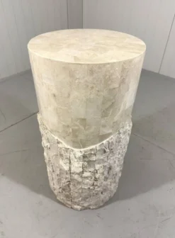 Colonnes et vase en pierre de travertin de Mactan, années 1980