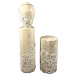 Colonnes et vase en pierre de travertin de Mactan, années 1980