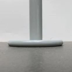 Colonne, table d'appoint space age en métal