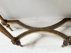 Console et miroir d'entre deux de style Louis XVI en bois doré