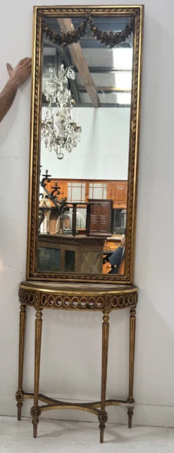 Console et miroir d'entre deux de style Louis XVI en bois doré