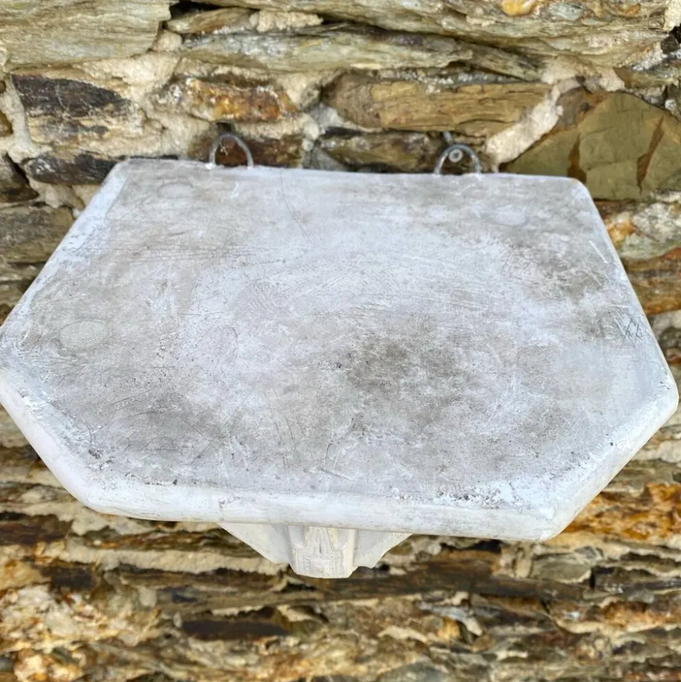 Console murale ancienne en plâtre blanc patiné