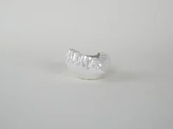 Coquillage en porcelaine décoratif, design italien, années 1970, production : Italie