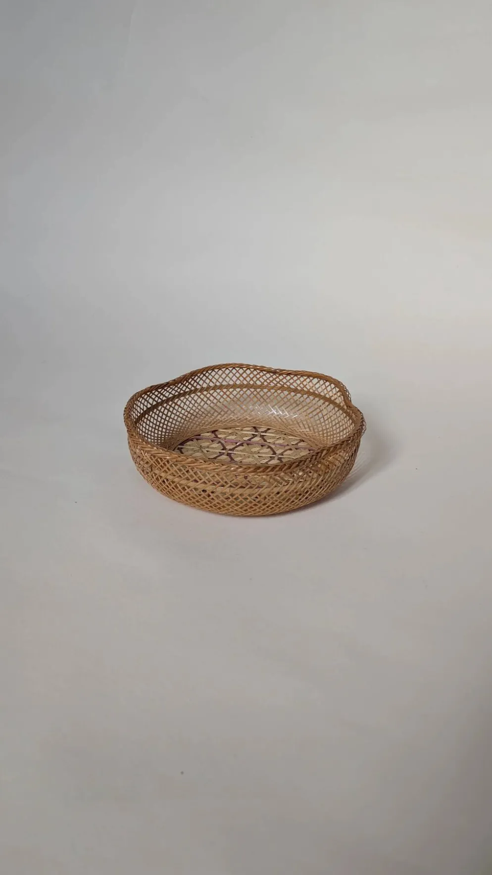 Corbeille tressée en fibre naturelle