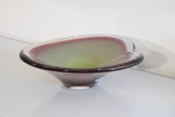 Coupe en verre Sommerso de Paul Kedelv