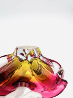 Coupe Sommerso Josef Hospodka Chribska jaune et magenta