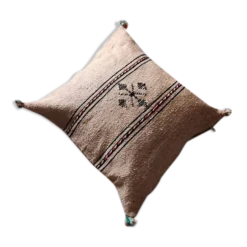 Coussin berbère beige à pompon en coton