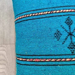 Coussin berbère bleu fait main en coton