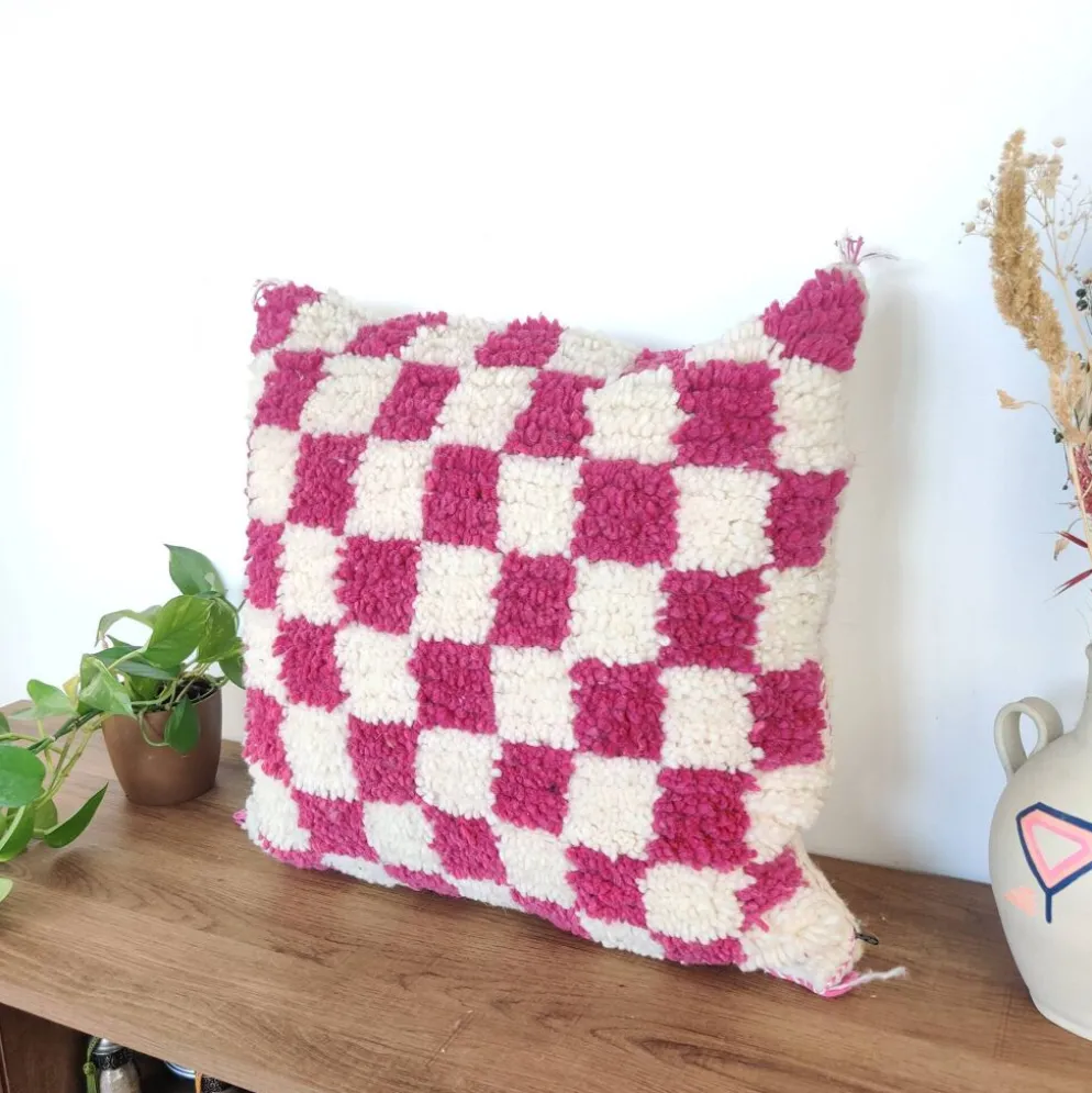 Coussin berbère damier magenta