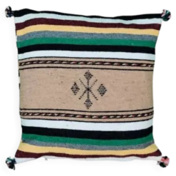 Coussin berbère folklorique vert à pompon