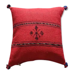 Coussin berbère rouge à pompon en coton