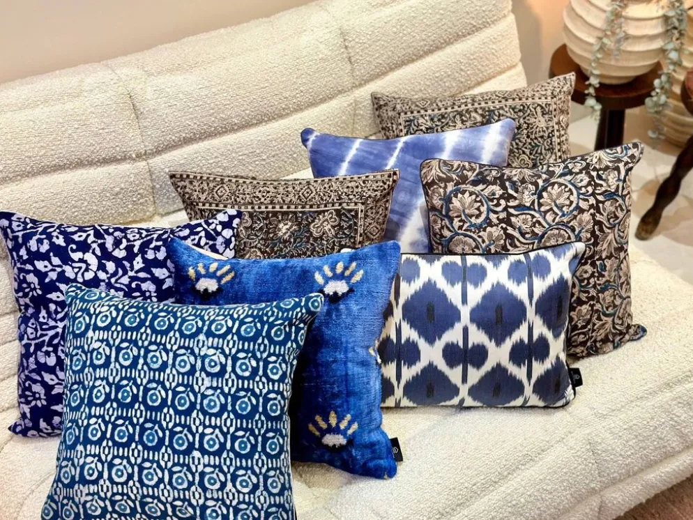 Coussin block print fleurs “jardin indien” - brun/bleu