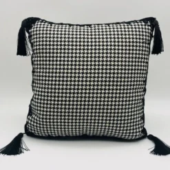 Coussin carré, Housse et Insert, Noir et blanc. Modèle « Tatiana »