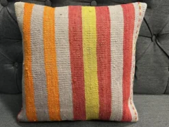 Coussin en kilim turc