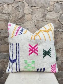 Coussin en laine berbère fait main : Coussin Kilim marocain (45x45cm)