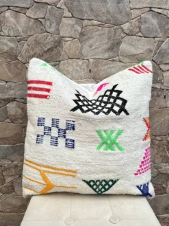 Coussin en laine berbère fait main : Coussin Kilim marocain (45x45cm)